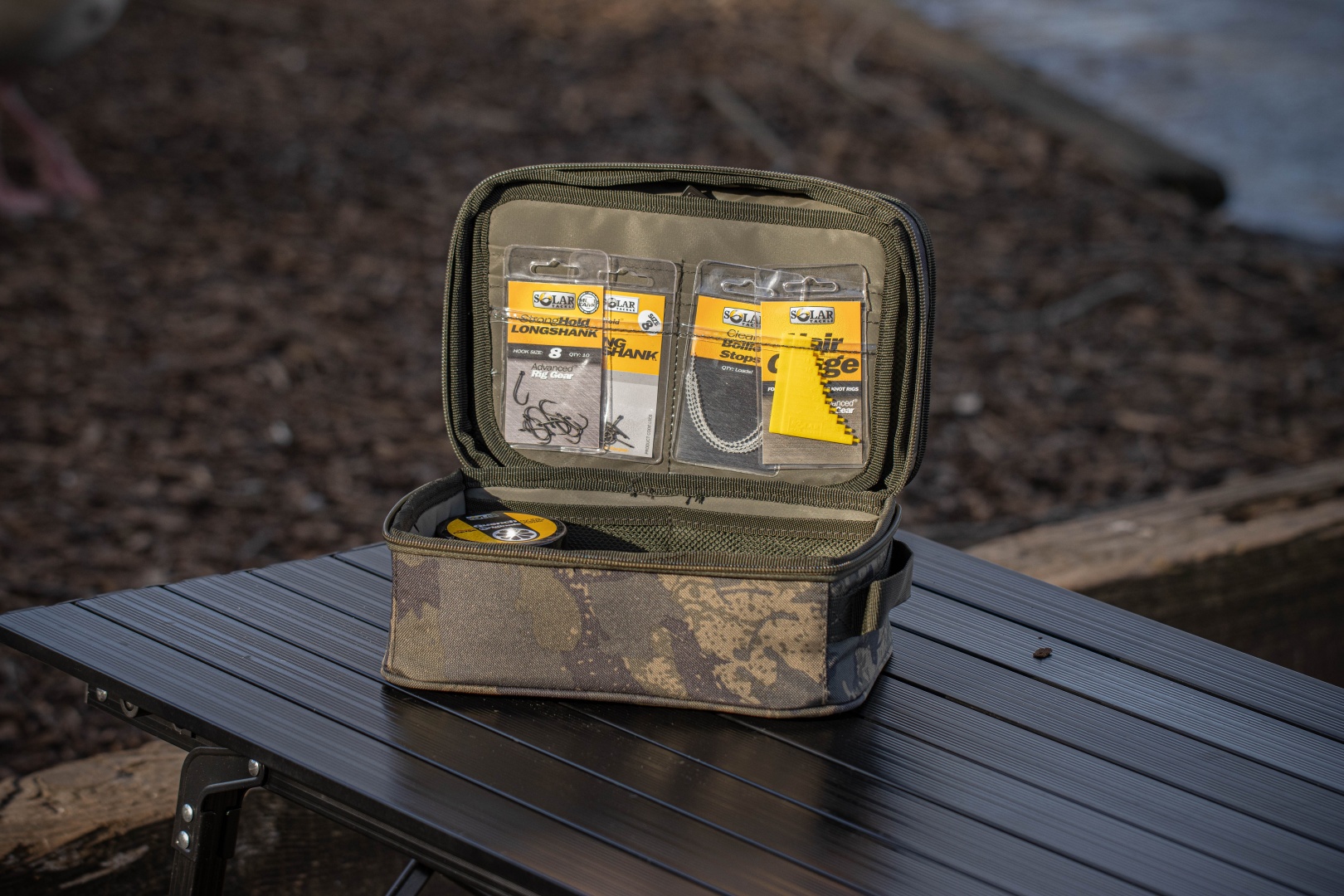 Solar Undercover Camo Multipouch Compact