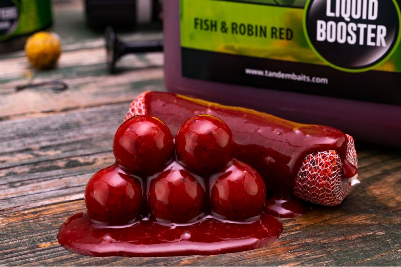 TandemBaits SuperFeed Pure Booster - Fish and Robin Red