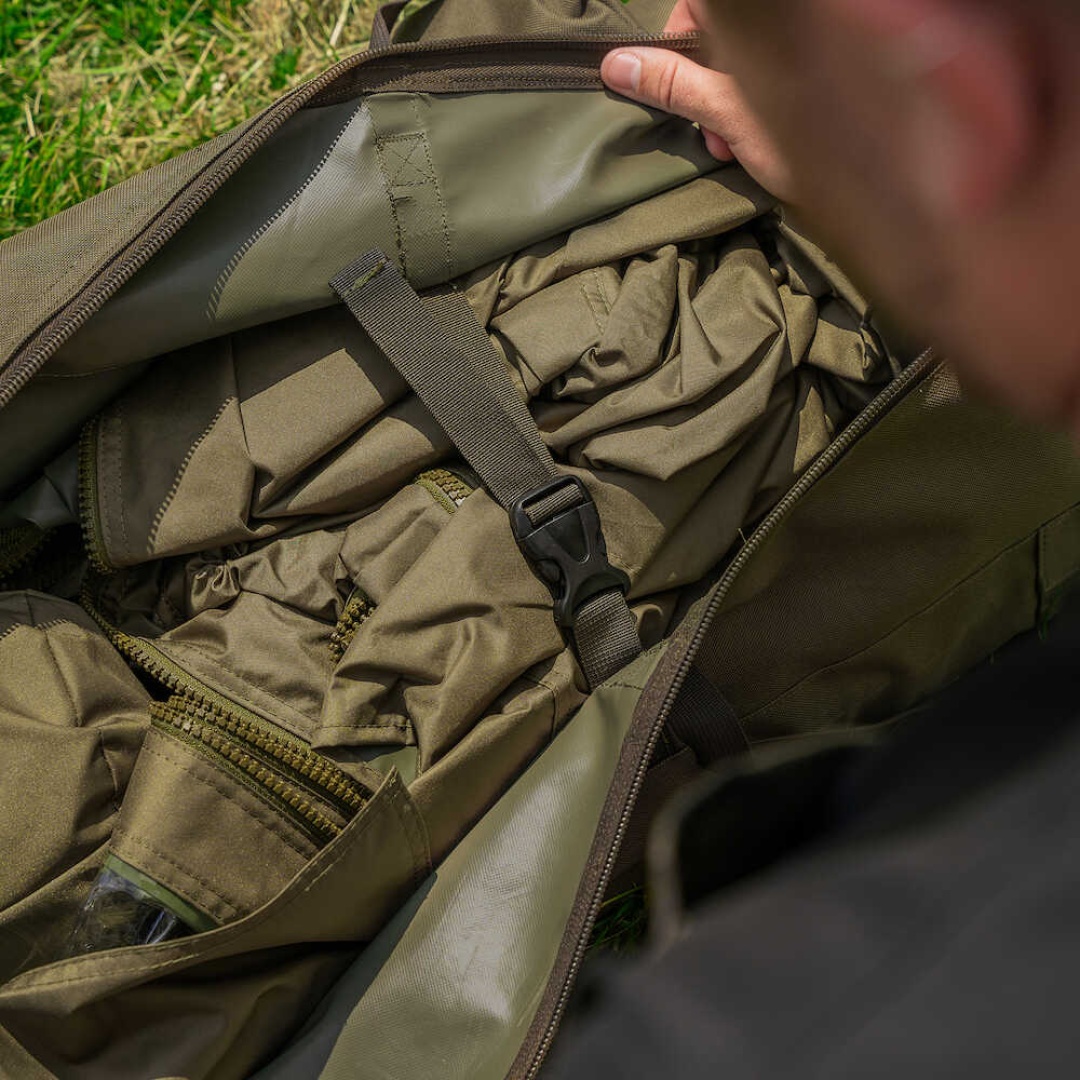 Avid Carp Exo + Bivvy