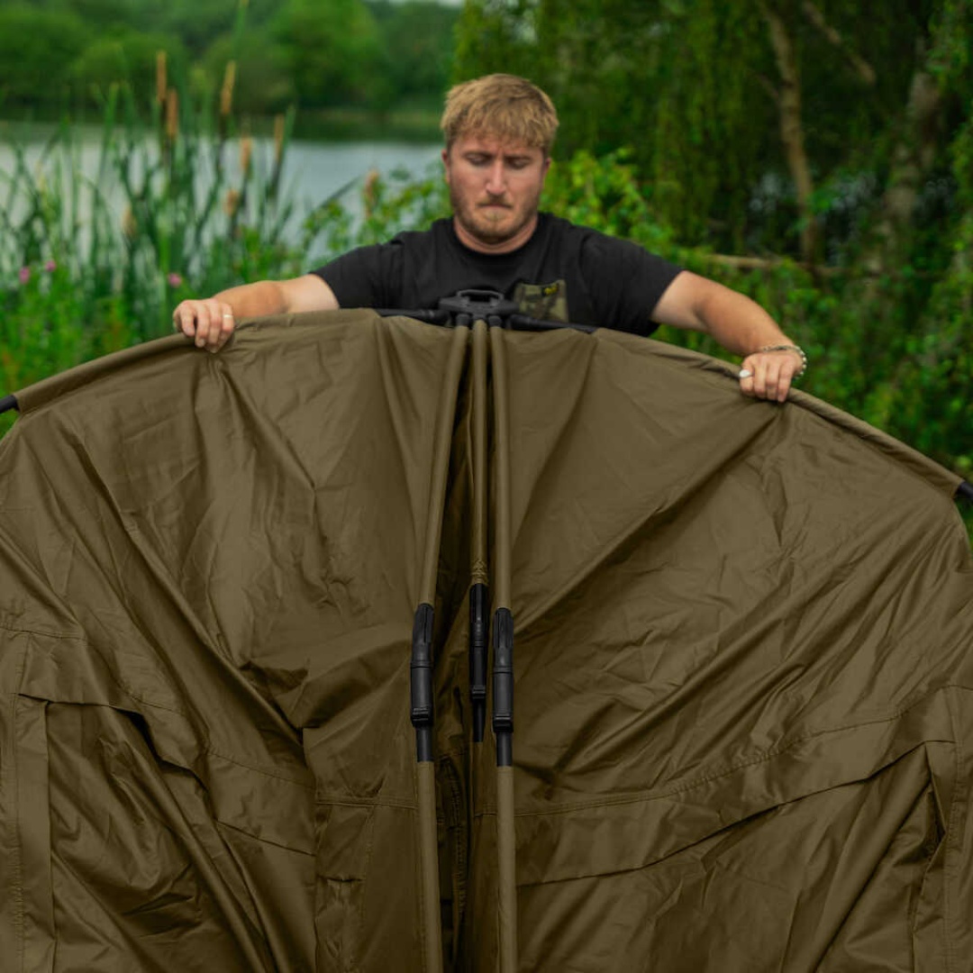 Avid Carp Exo + Bivvy