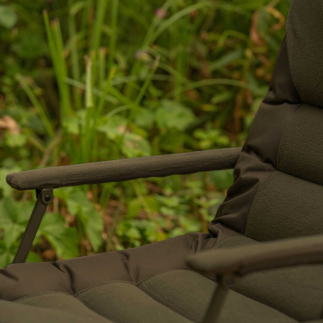 Avid Carp Benchmark Leveltech Recliner Chair