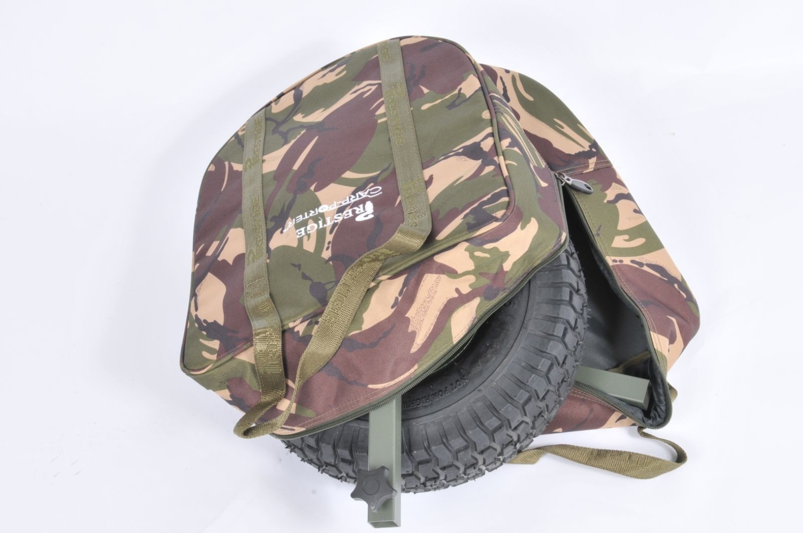 CARP PORTER Porter Wheel Bag DPM