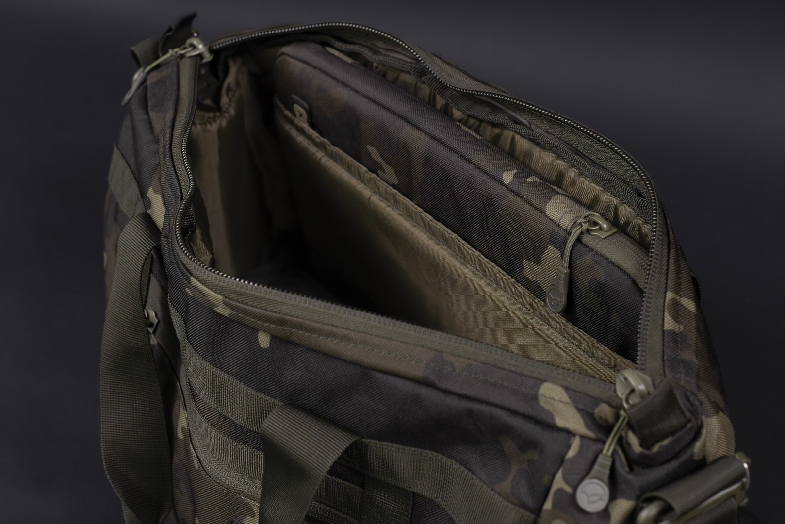 Korda Compac Messenger Bag Dark Camo