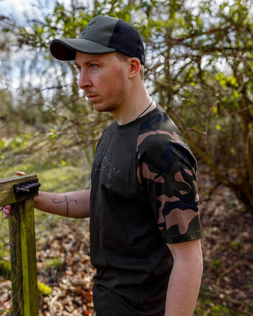 Fox Khaki / Camo Outline T-Shirt