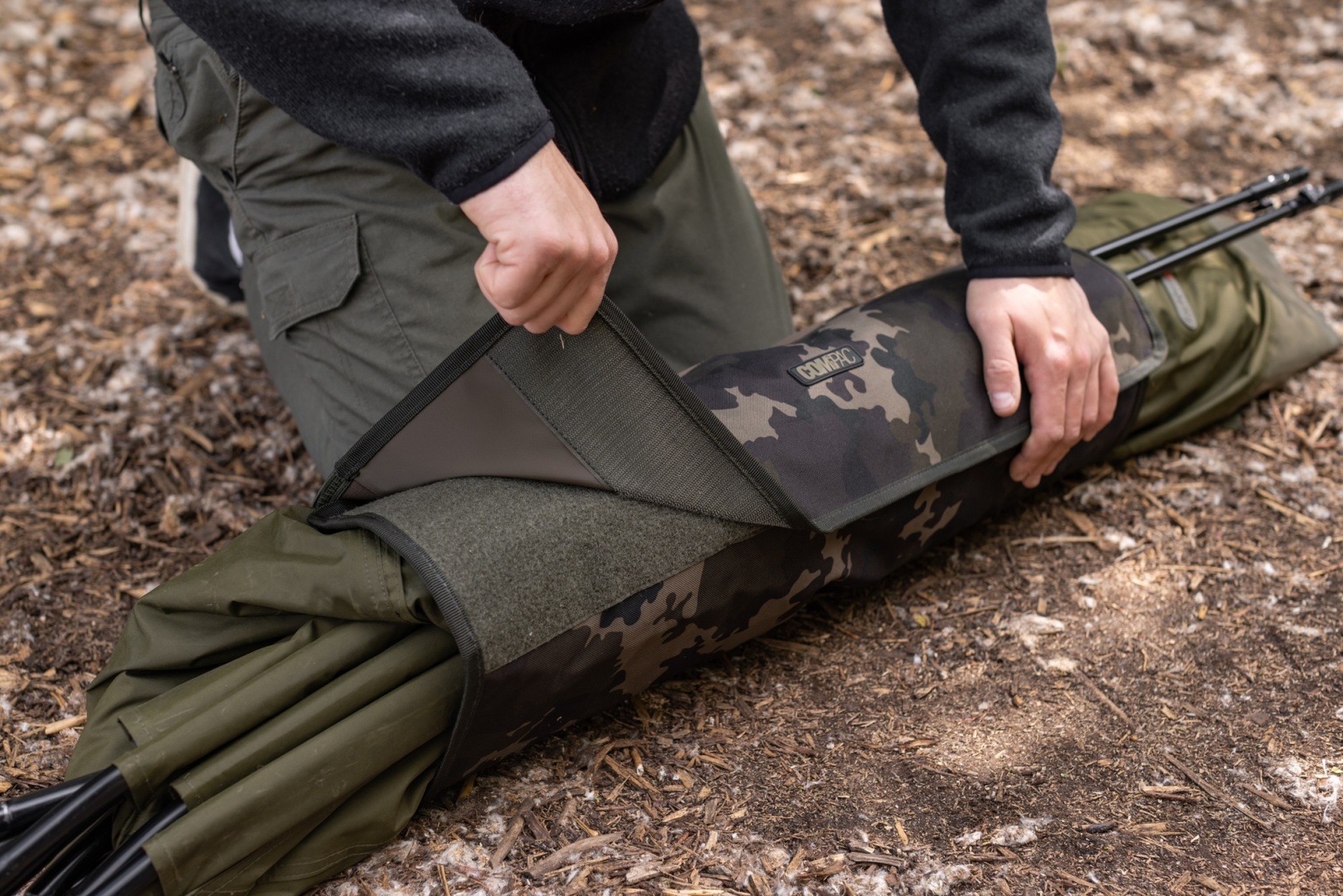 Korda Compac Bivvy Wrap - Black Camo