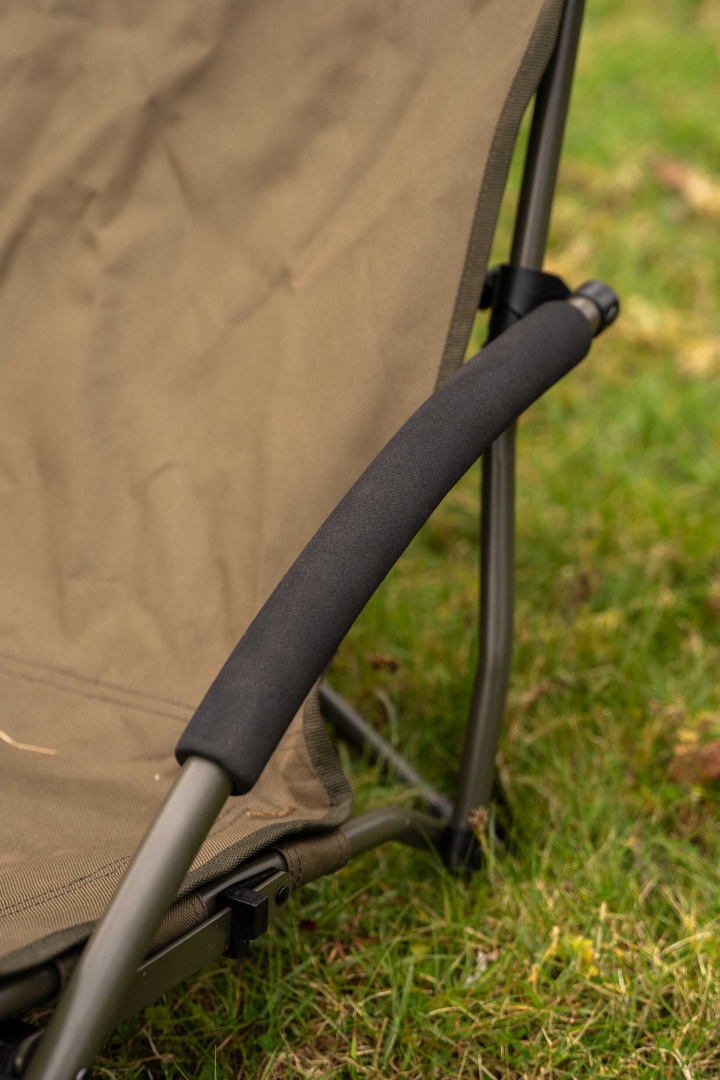 Avid Carp Revolve Low Chair