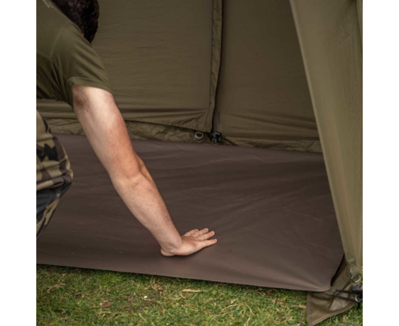 Avid Carp Screen House Compact Heavy-Duty Extended Groundsheet