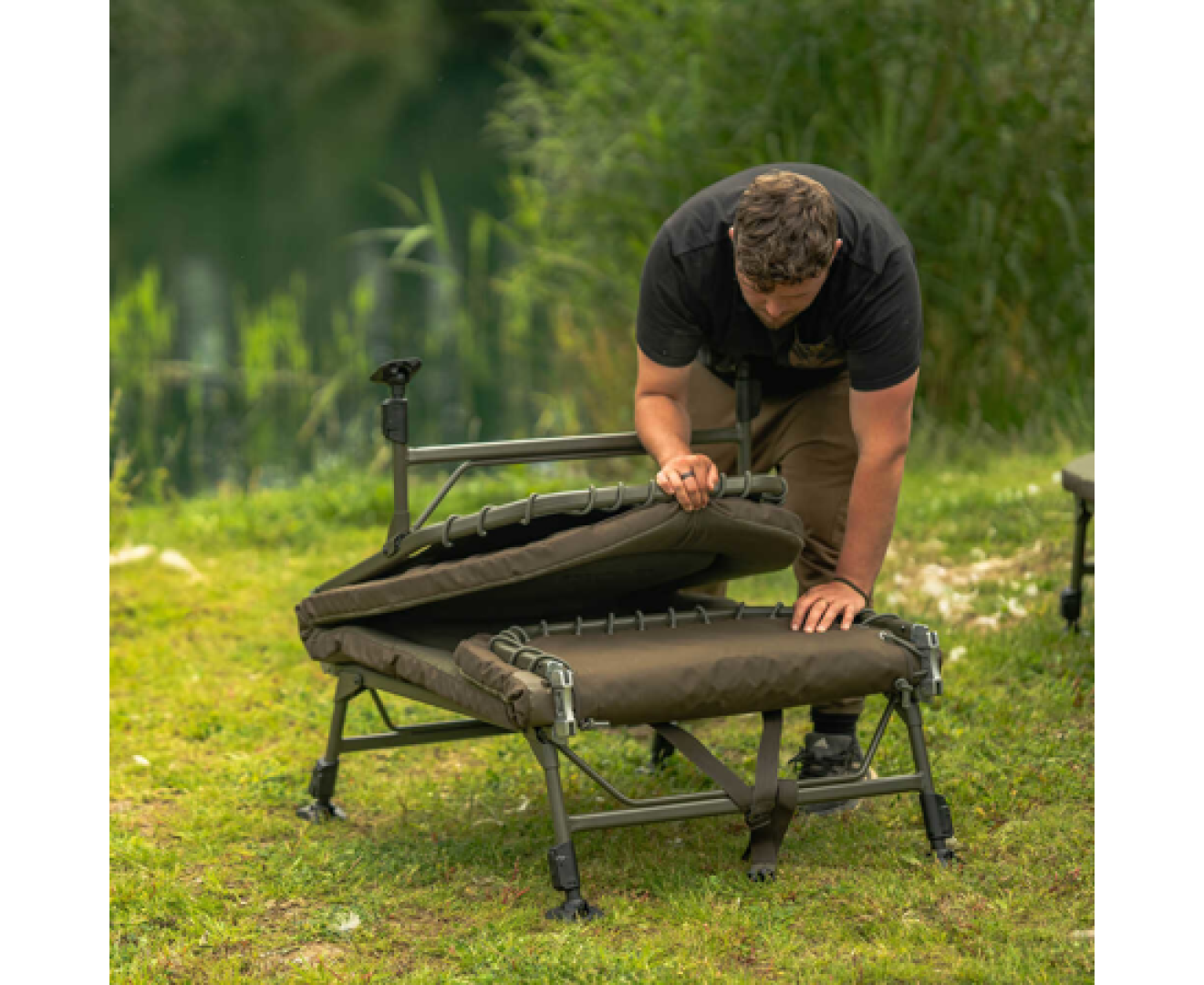 Avid Carp Benchmark Ultra Standard Bed