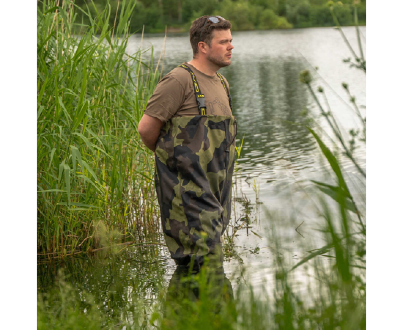 Avid Carp Distortion Camo Chest Waders