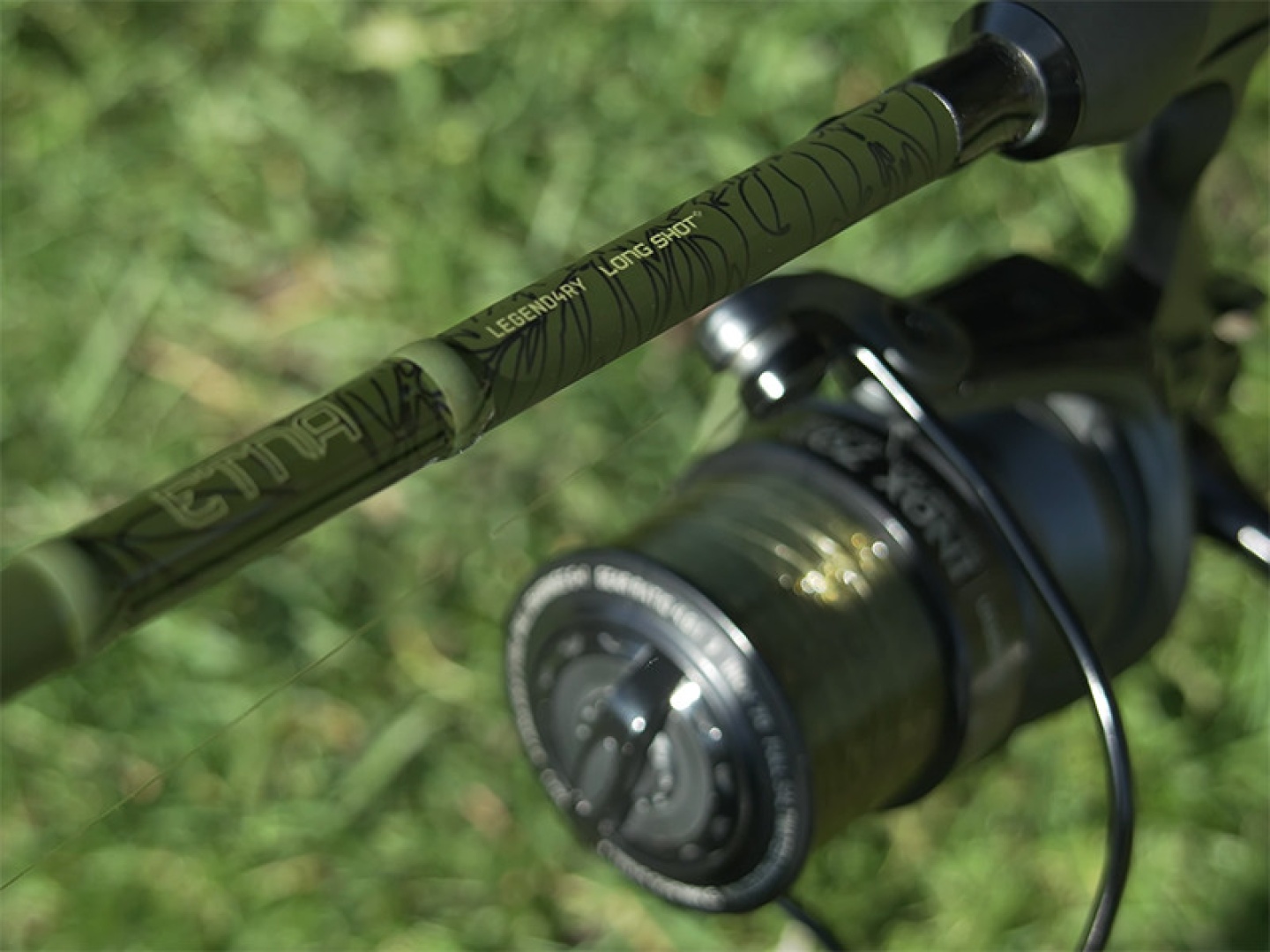 Delphin ETNA Camo LongSHOT+ Rod