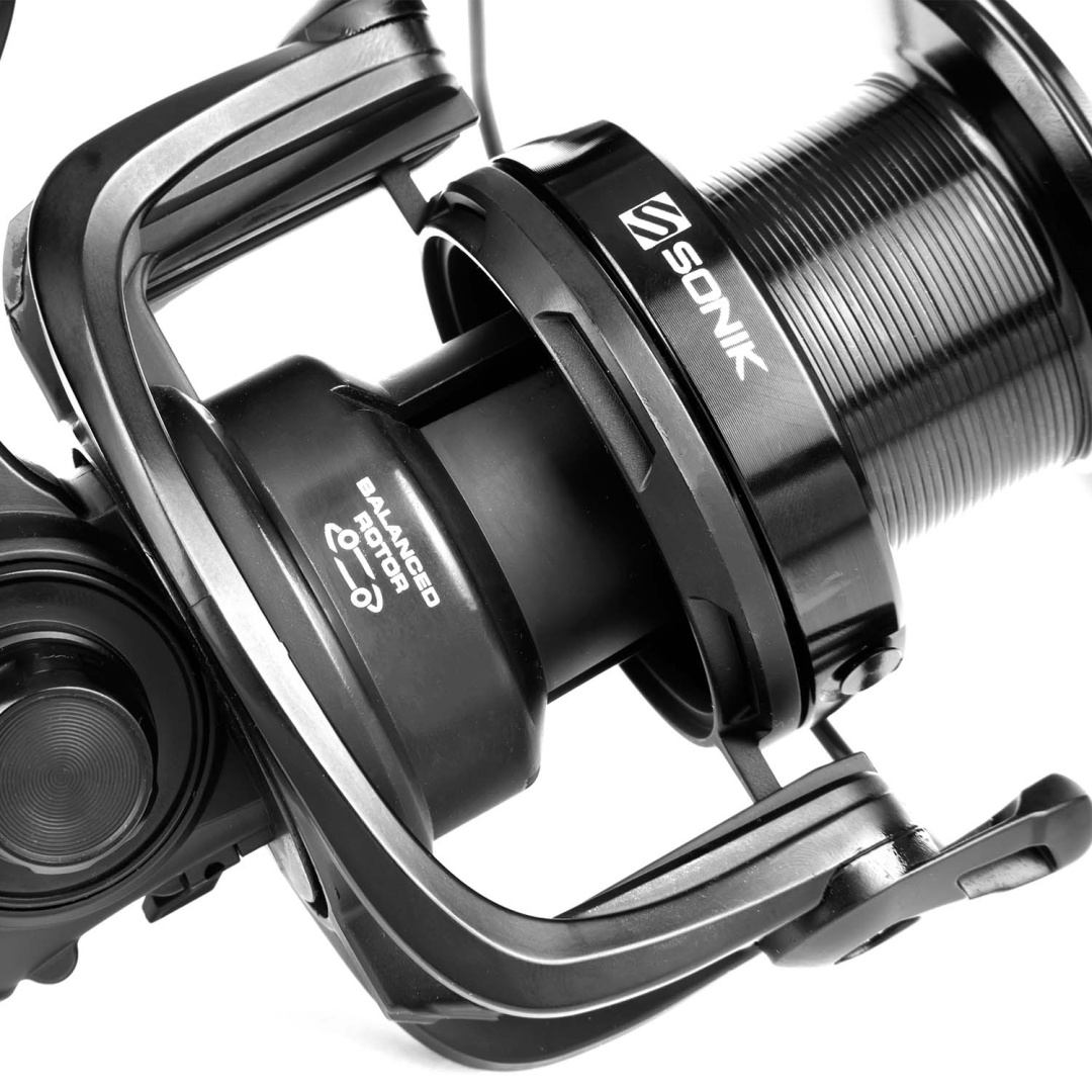 Sonik XTRACTOR+ FS 6000 Long Cast Reel