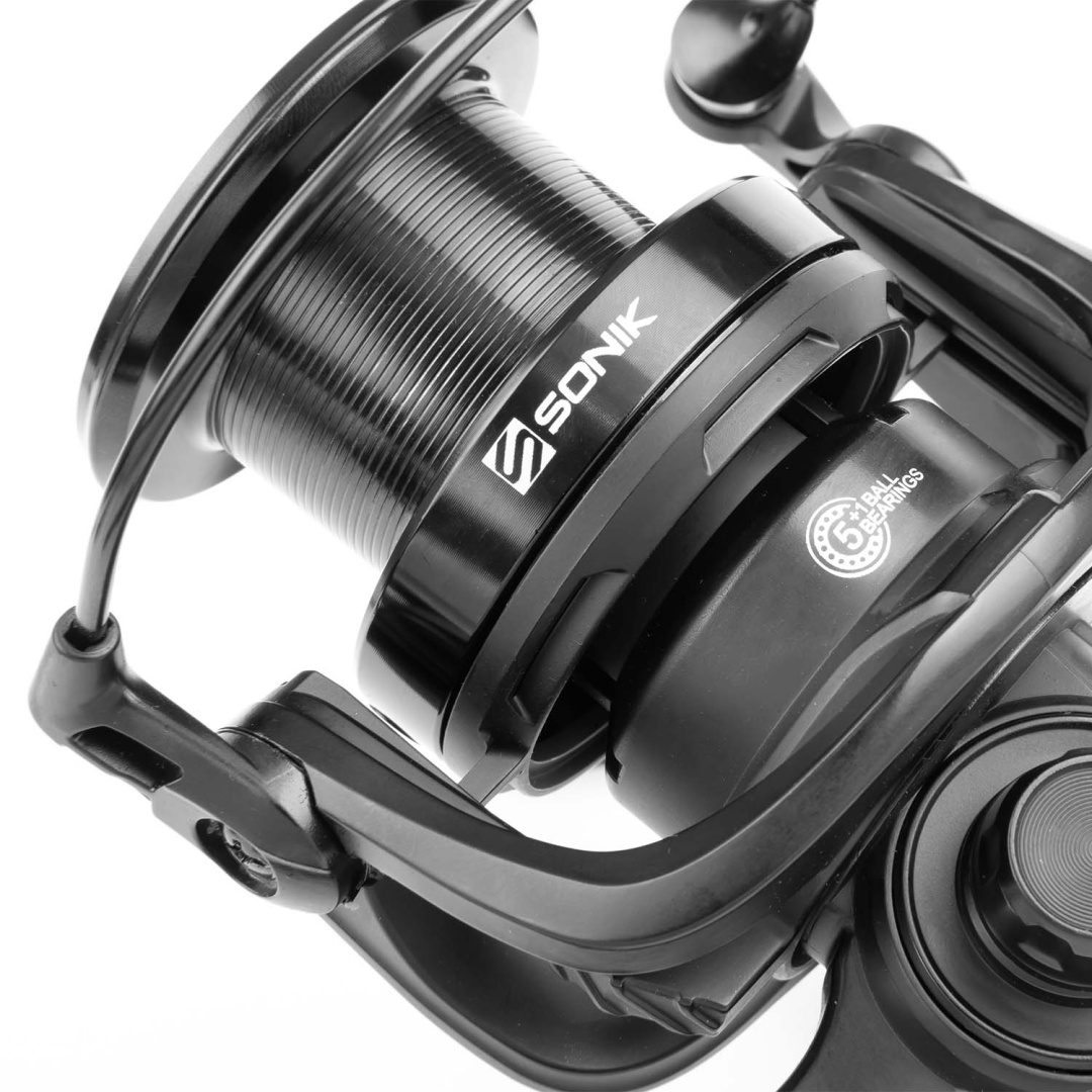 Sonik XTRACTOR+ FS 6000 Long Cast Reel